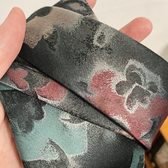 Don Looper Beverly Hills men’s tie - Picture 8 of 8